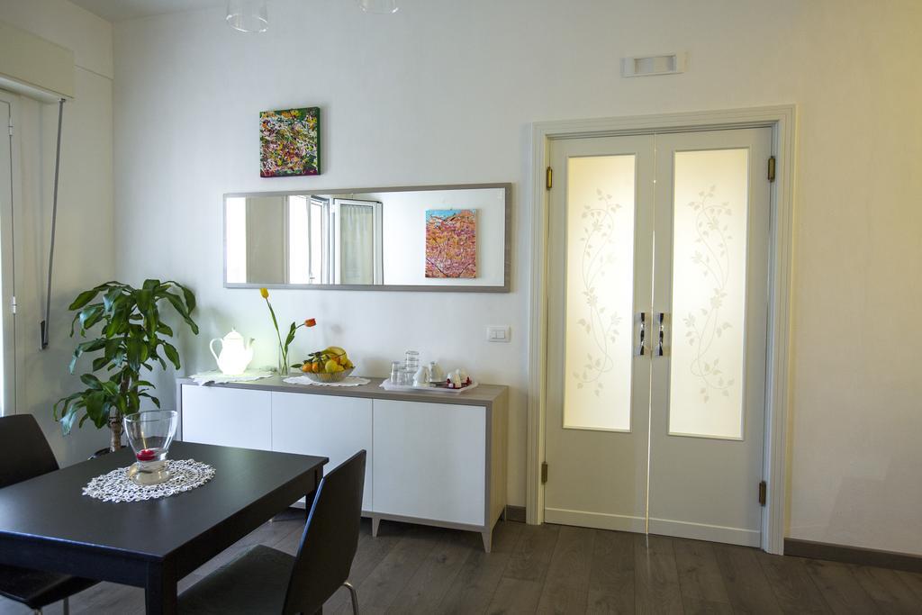 Camera Matrimoniale/Doppia con Letti Singoli con Bagno Privato Interno